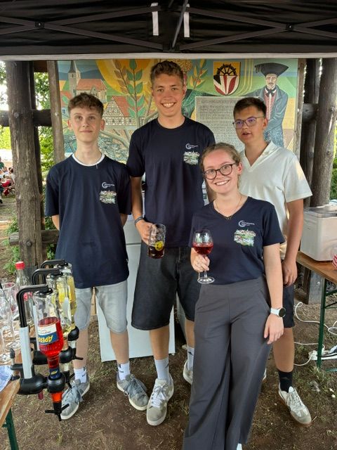 Makrelenfest 2026 Helfer beim Makrelenfest